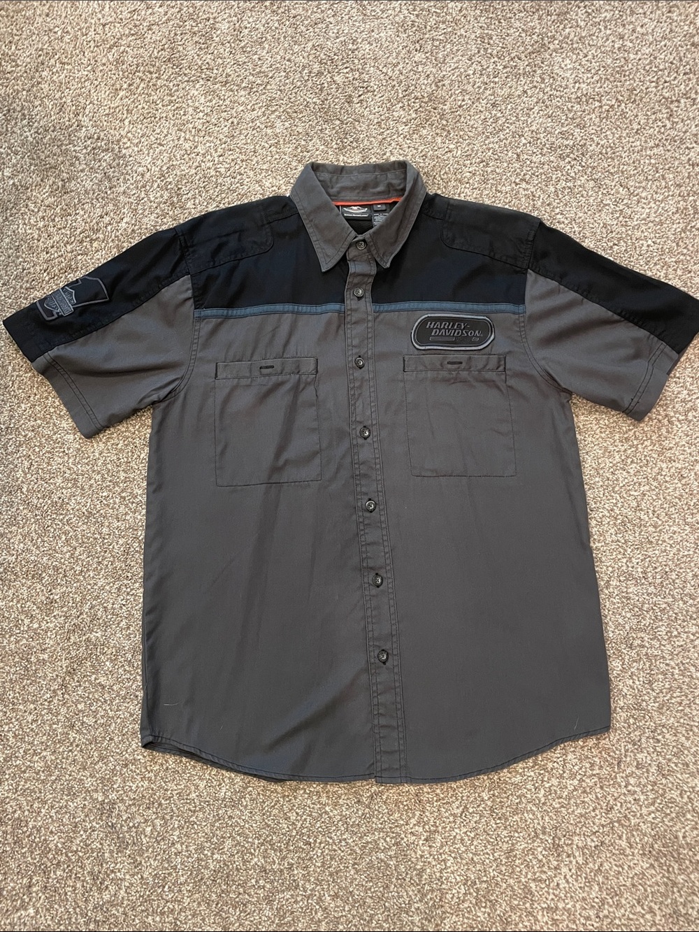 Harley-Davidson Gray and Black Short Sleeve Button-Down Shirt